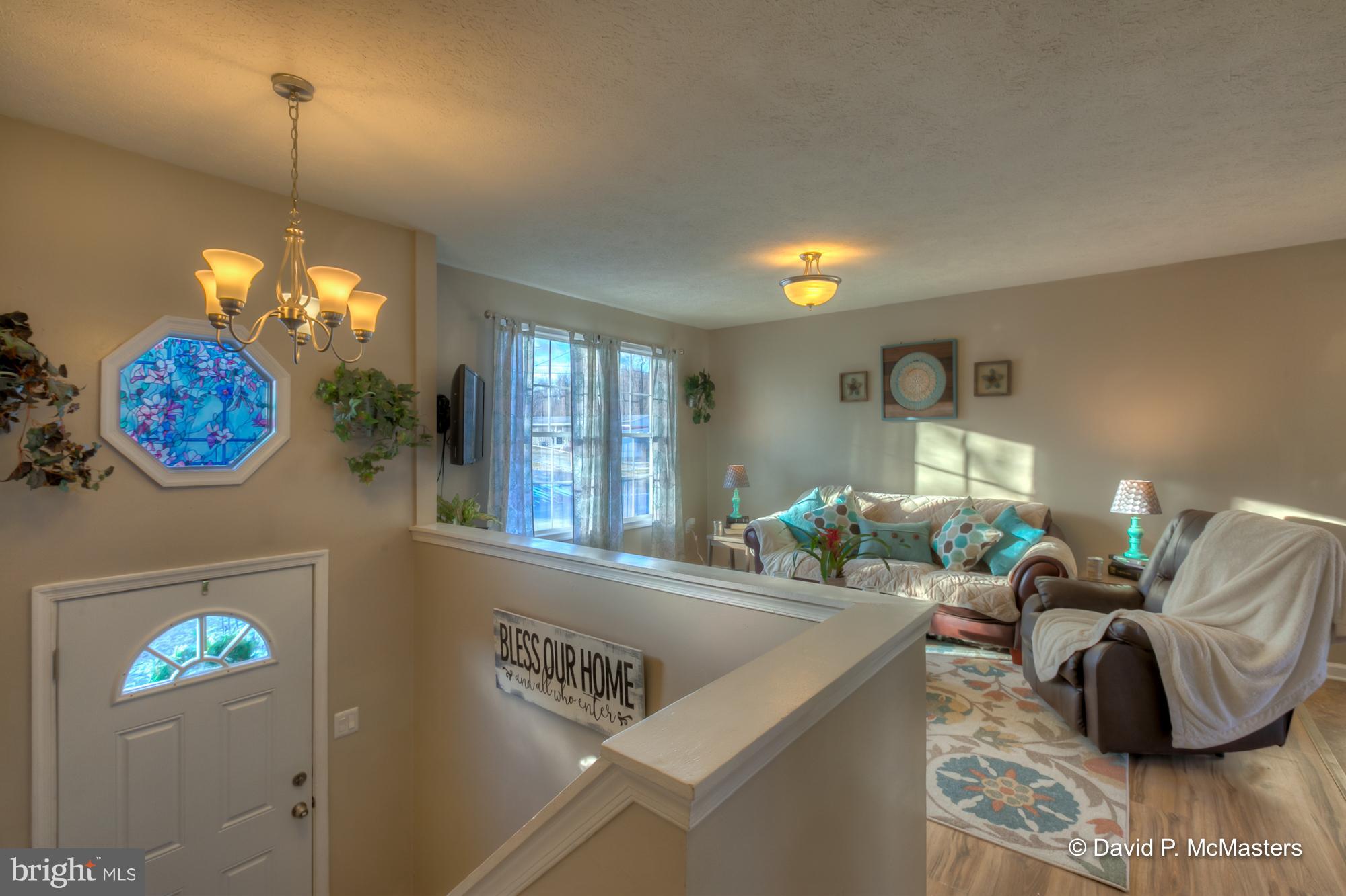 502 North Forrest Street Ranson, WV 25438 - Photo 4 of 28 Great neutral colors