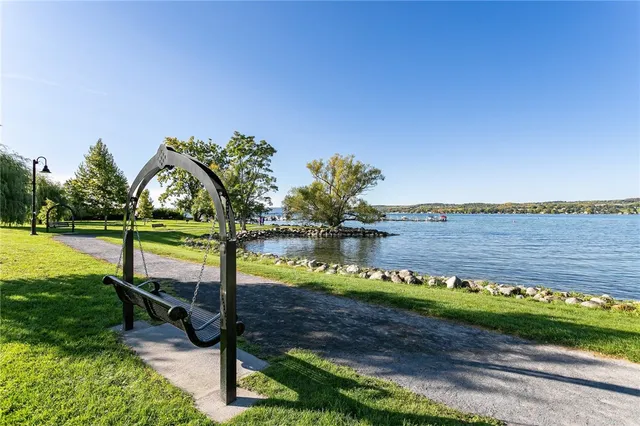 $474,900 | 4906 Bramblewood Trail, Canandaigua Town, NY 14424