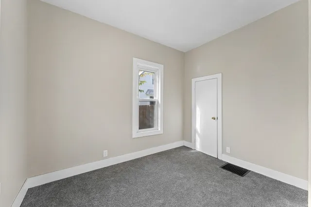 $225,900 | 326 7th Street, Baraboo, WI 53913