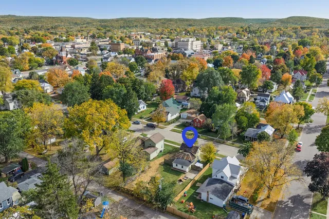 $225,900 | 326 7th Street, Baraboo, WI 53913