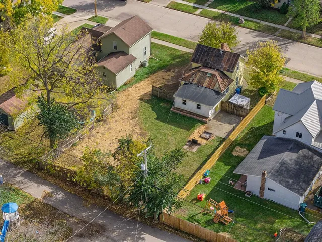 $225,900 | 326 7th Street, Baraboo, WI 53913