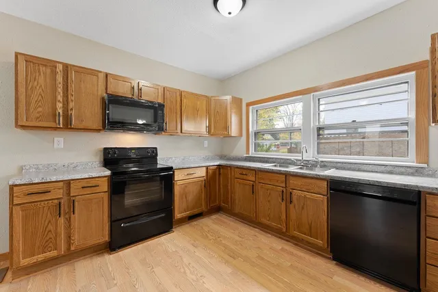 $225,900 | 326 7th Street, Baraboo, WI 53913