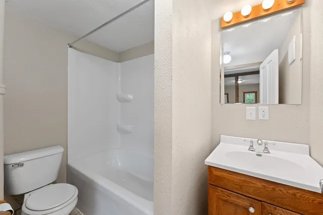 $225,900 | 326 7th Street, Baraboo, WI 53913