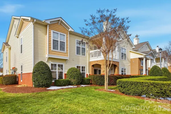 $270,000 | 16608 Amberside Road East, Cornelius, NC 28031