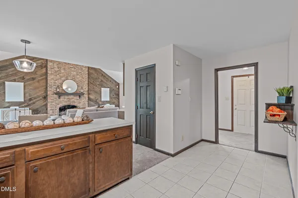 $550,000 | 3304 Wade Avenue, Raleigh, NC 27607