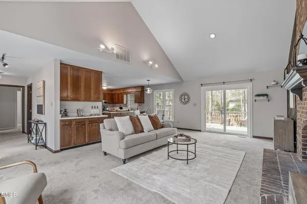 $550,000 | 3304 Wade Avenue, Raleigh, NC 27607