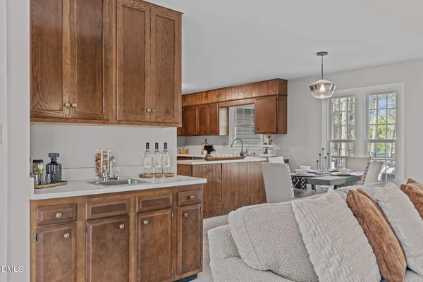 $550,000 | 3304 Wade Avenue, Raleigh, NC 27607