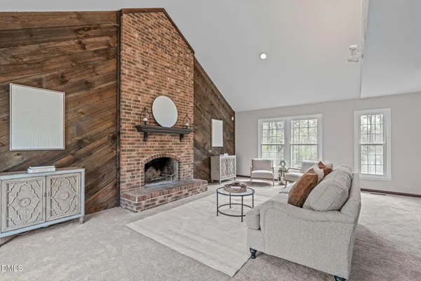 $550,000 | 3304 Wade Avenue, Raleigh, NC 27607