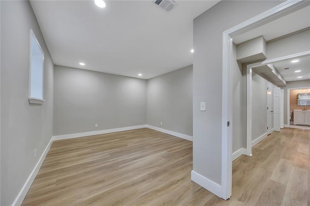 202 Oakcliff Court Northwest Atlanta, GA 30331 - Photo 21 of 27 a view of empty room