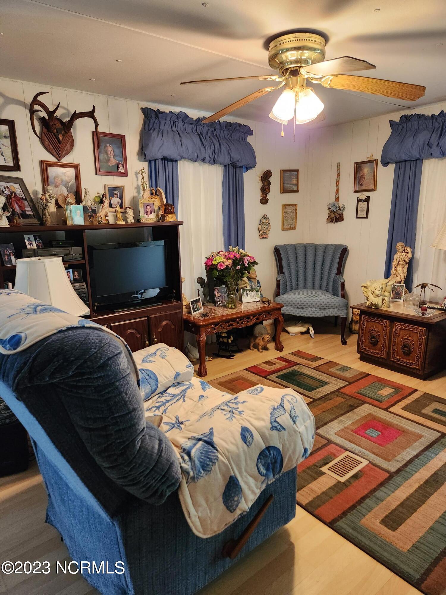 1903 Empire Road Southwest Supply, NC 28462 - Photo 5 of 18 Living Rm 20230519_114657