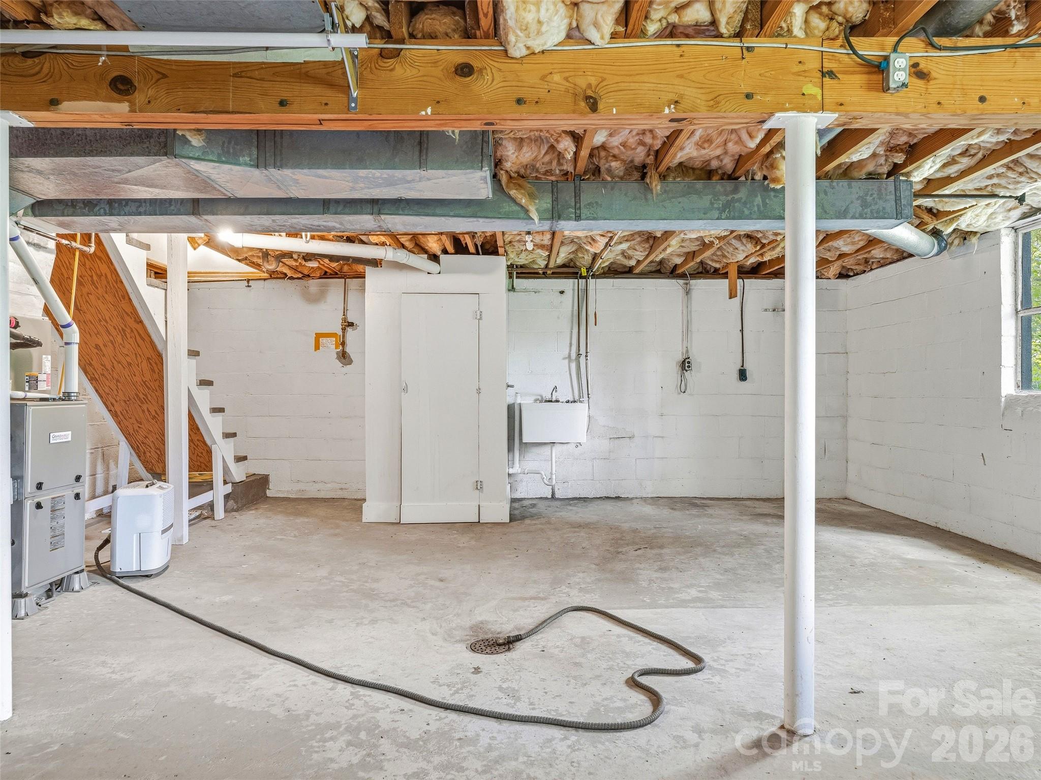 66 Hampden Road Asheville, NC 28805 - Photo 35 of 43