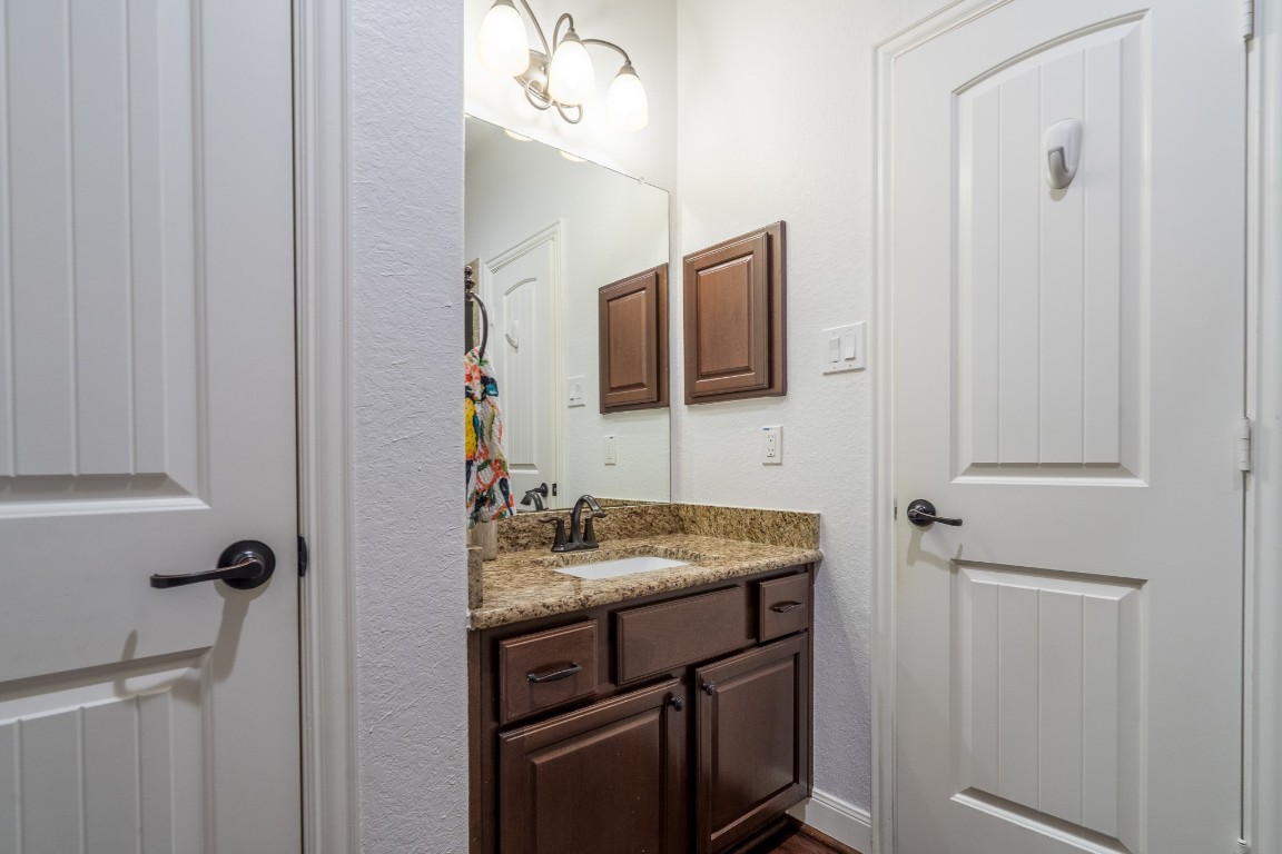 6859 Adrienne Arbor Drive Spring, TX 77389 - Photo 24 of 32 Secondary bathroom
