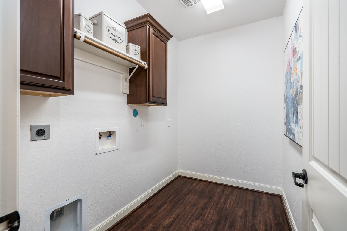 6859 Adrienne Arbor Drive Spring, TX 77389 - Photo 29 of 32 Utility room