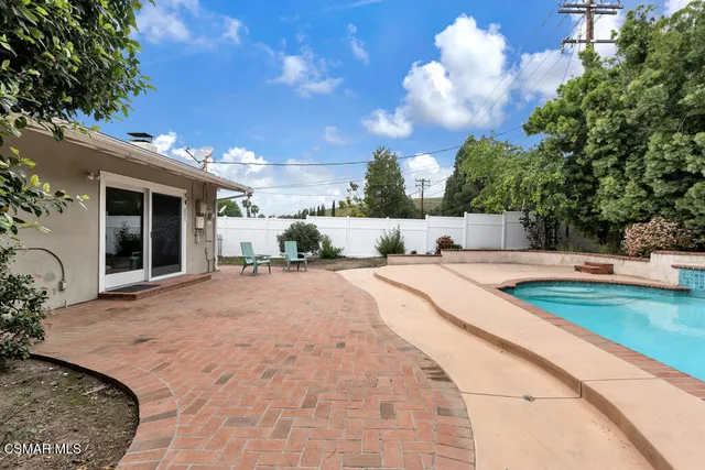 $899,000 | 3625 Calle Quebracho, Thousand Oaks, CA 91360