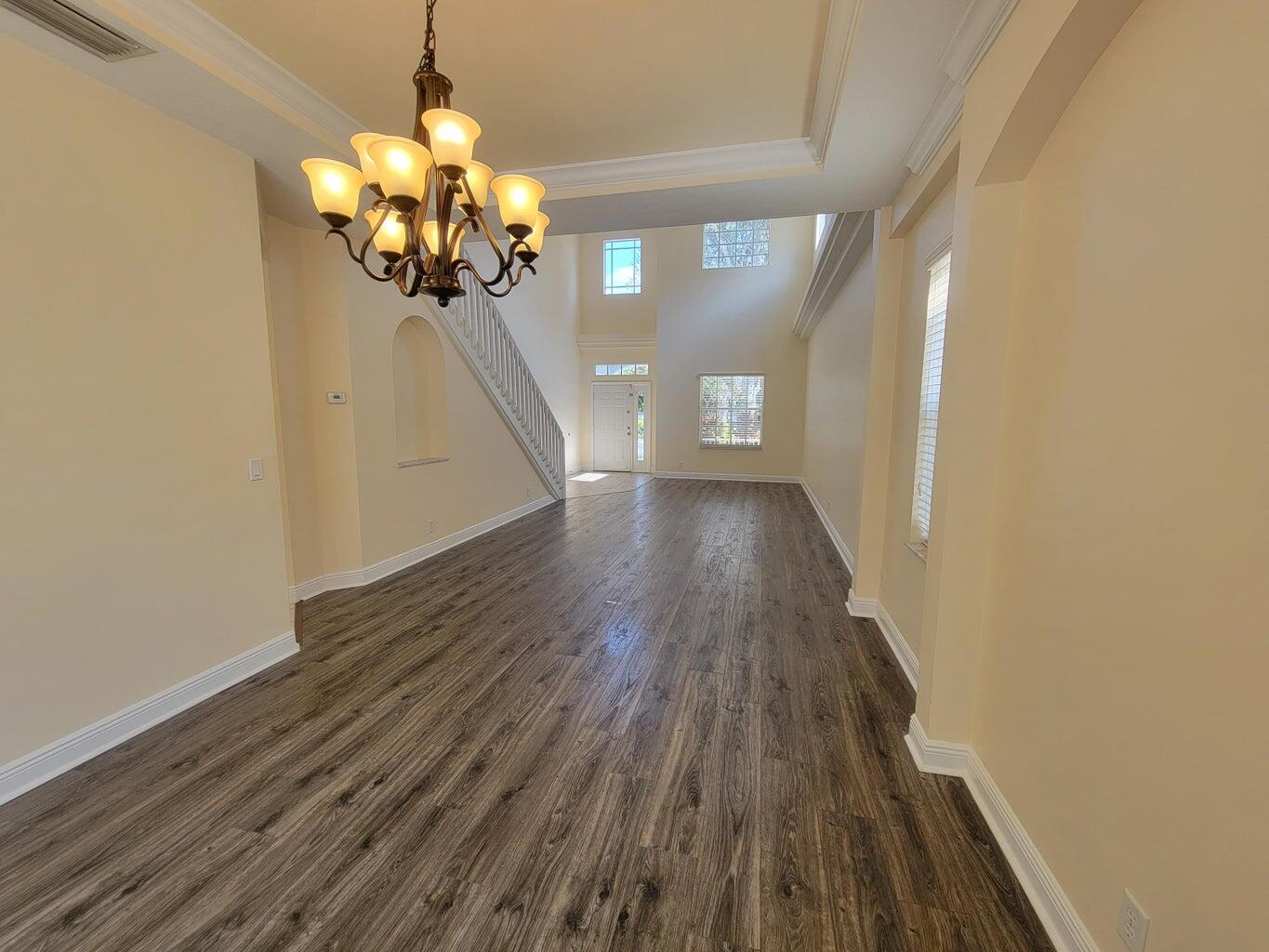 330 Clocktower Drive Jupiter, FL 33458 - Photo 4 of 19 20230207131310819542000000-o