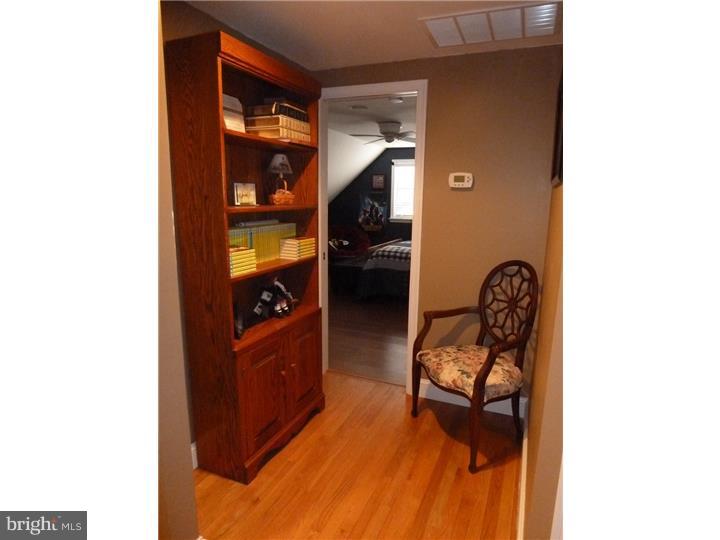 1457 Makefield Road Yardley, PA 19067 - Photo 16 of 23 Hallway