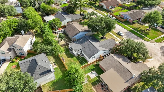 $2,100 | 6814 Loch Langham Drive, Houston, TX 77084