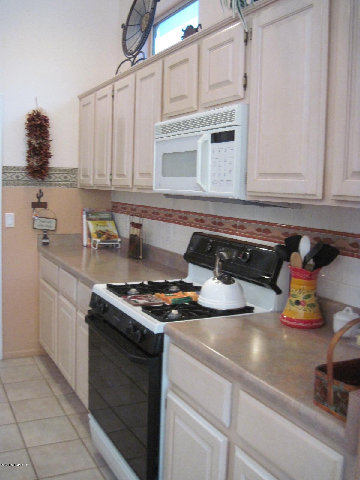 13673 North Pima Spring Way Oro Valley, AZ 85755 - Photo 17 of 40