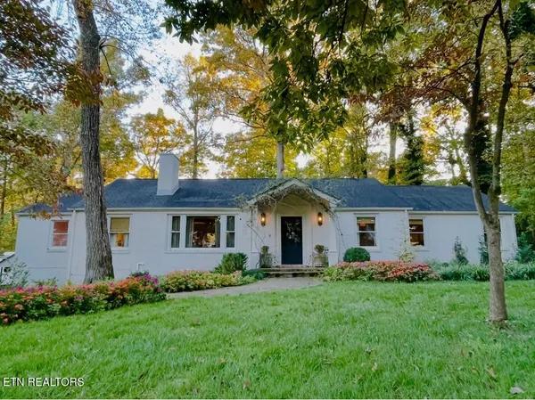 $1,525,000 | 3530 Iskagna Drive Southwest, Knoxville, TN 37919