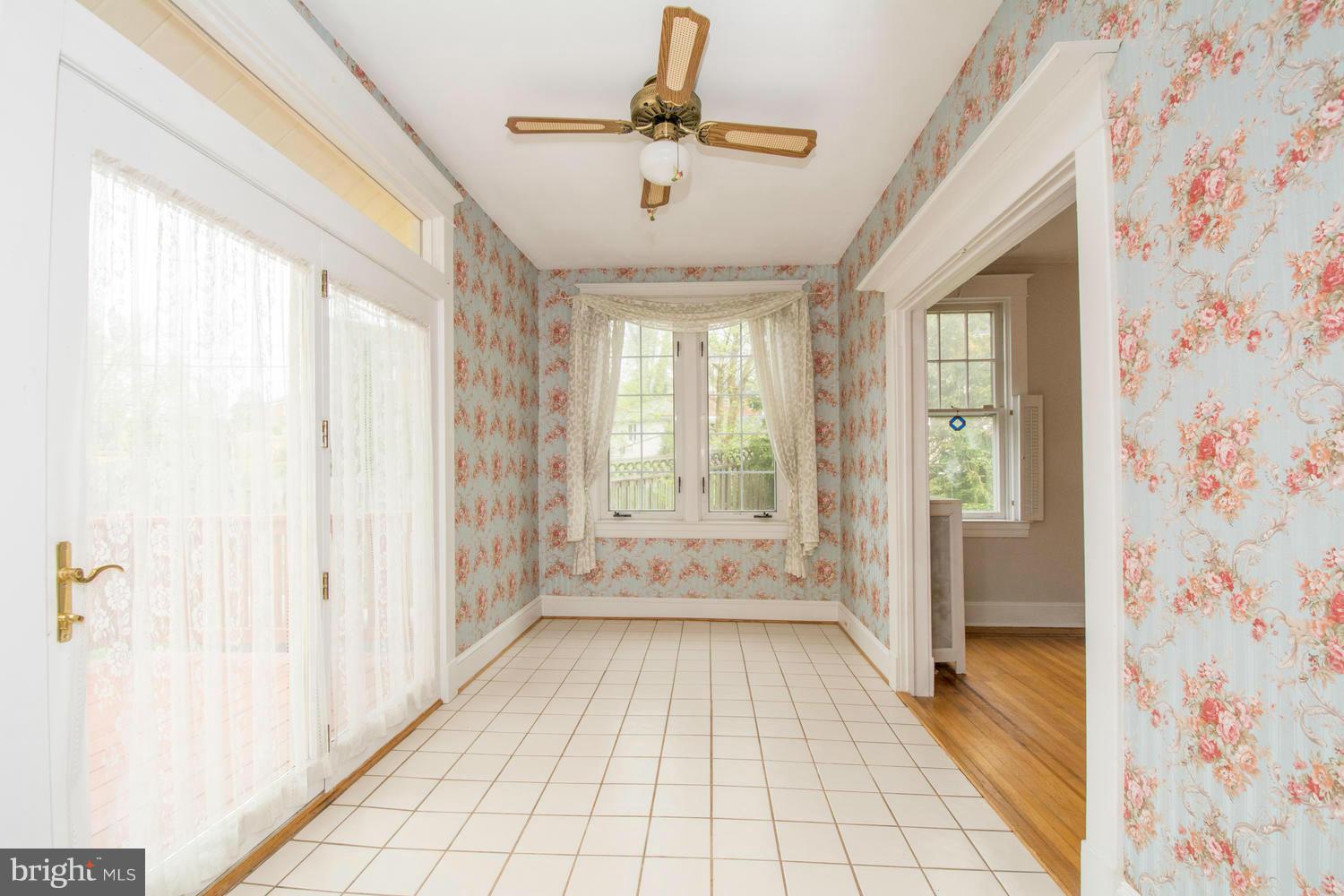 10 Mallow Hill Road Baltimore, MD 21229 - Photo 12 of 30 a view of entryway with front door