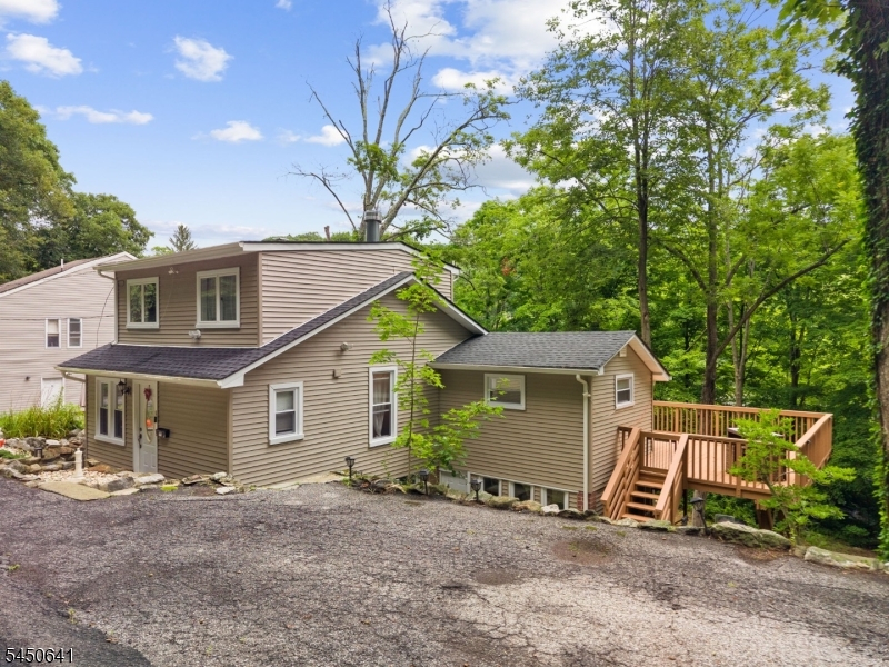6 Hoover Road Oak Ridge, NJ 07438 - Photo 4 of 46 Gallery Image 4