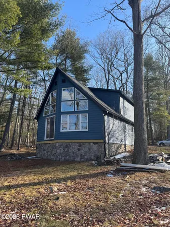 $328,000 | 125 Claudine Lane, Dingmans Ferry, PA 18328