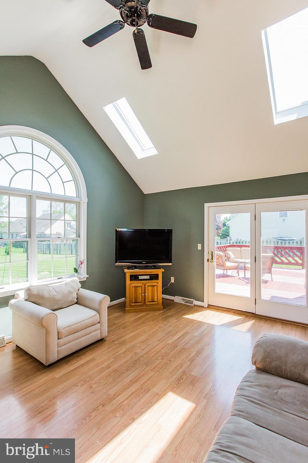 187 Kings Gate Drive Lititz, PA 17543 - Photo 16 of 67
