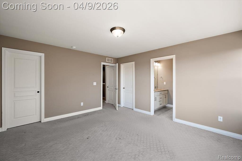 2877 Hartwick Drive Rochester, MI 48307 - Photo 35 of 44