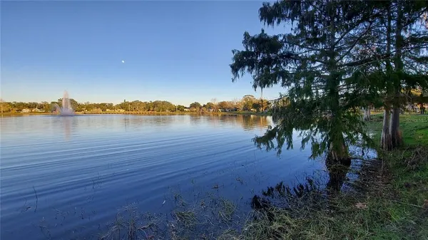 $2,400 | 110 North Crest Avenue, Clearwater, FL 33755