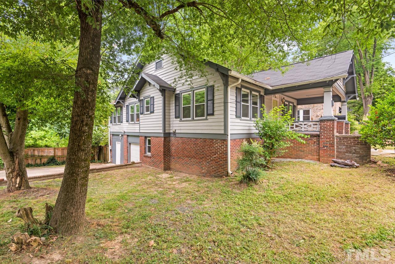 2201 University Drive Durham, NC 27707 - Photo 40 of 43 front view of a house with a yard