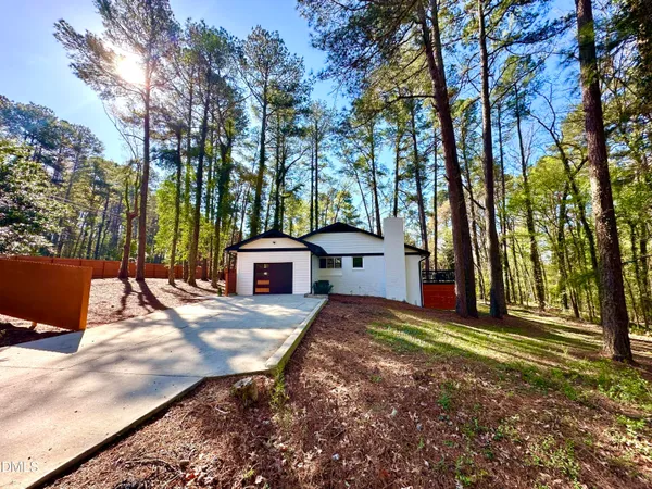 $675,000 | 3903 Kelly Drive, Durham, NC 27707
