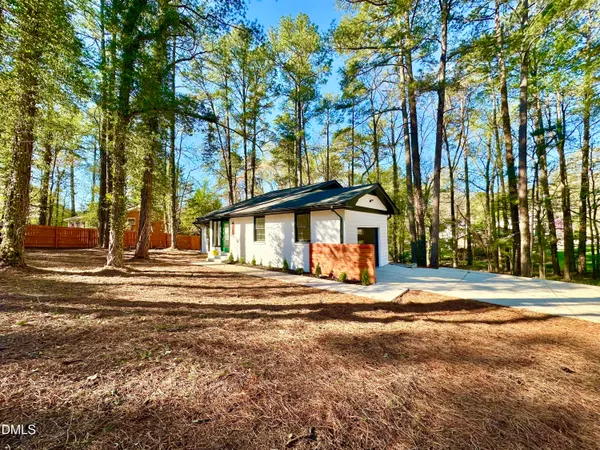 $689,000 | 3903 Kelly Drive, Durham, NC 27707