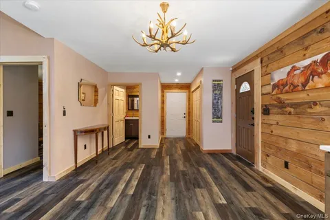 $999,000 | 76 Woodlands Trail, Clinton Corners, NY 12514