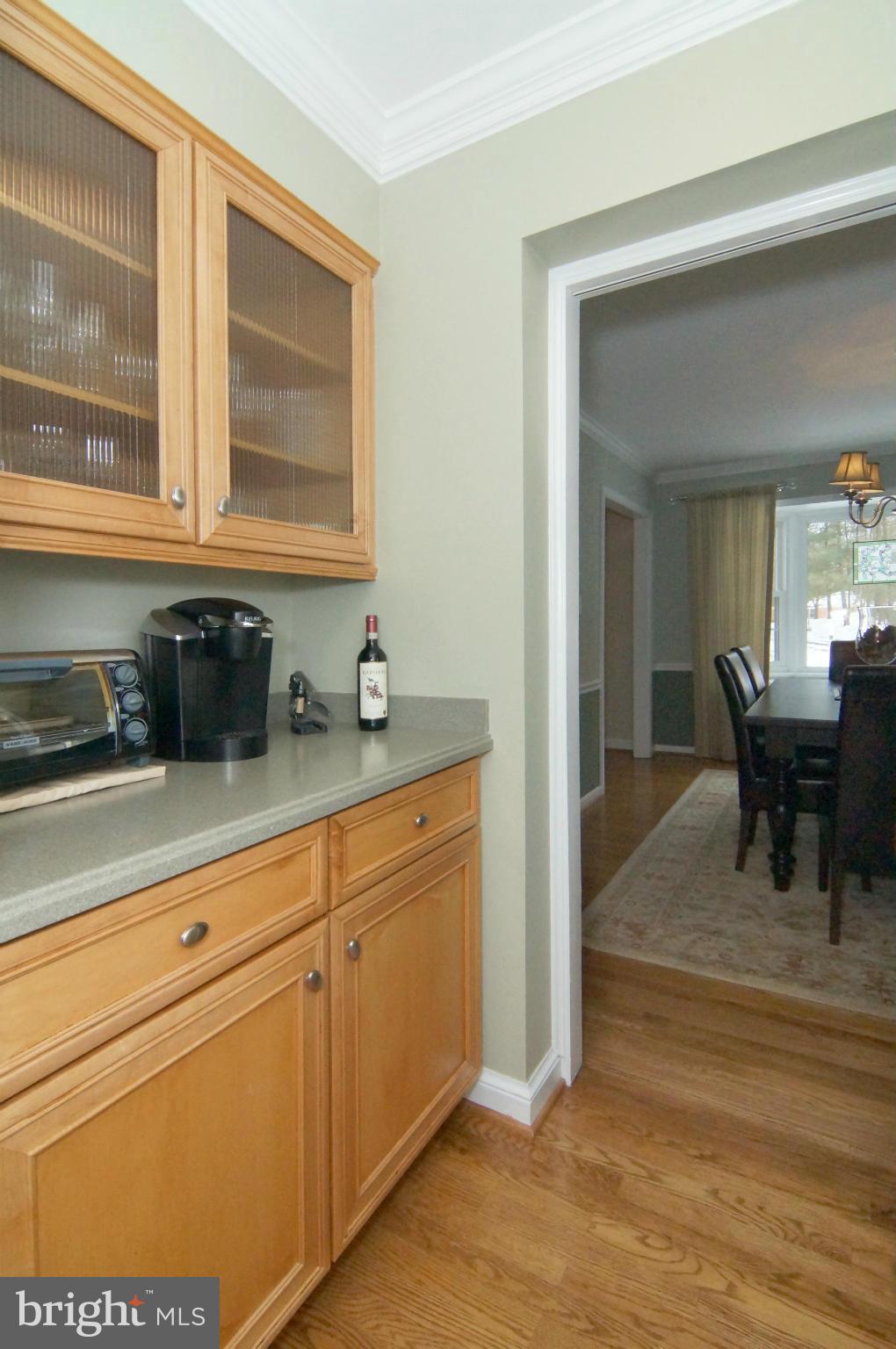 7014 Flax Street Springfield, VA 22152 - Photo 16 of 30 Butlers Pantry