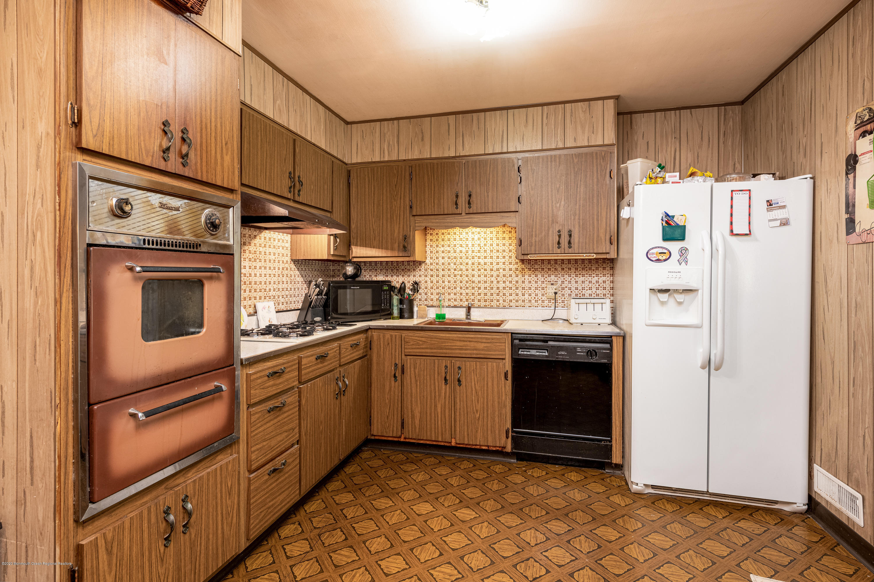 127 Darien Road Howell, NJ 07731 - Photo 5 of 14 Kitchen