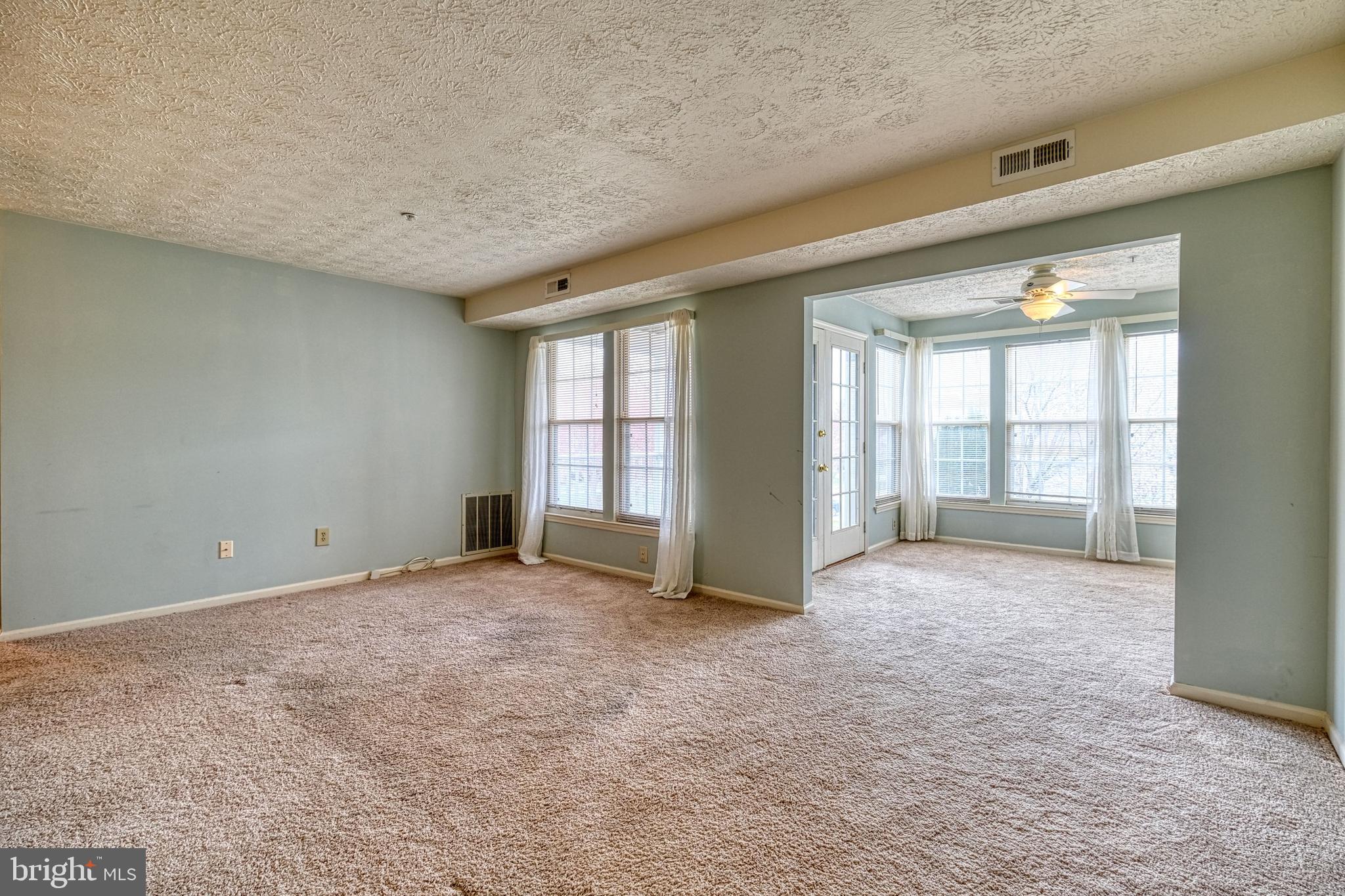 863 Deering Road, Unit 9H Pasadena, MD 21122 - Photo 2 of 26 Family Room Bonus room