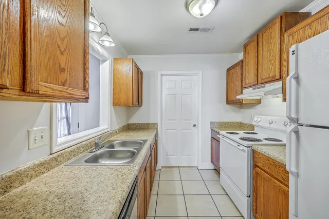 $220,000 | 245 Pineshadow Drive, Goose Creek, SC 29445