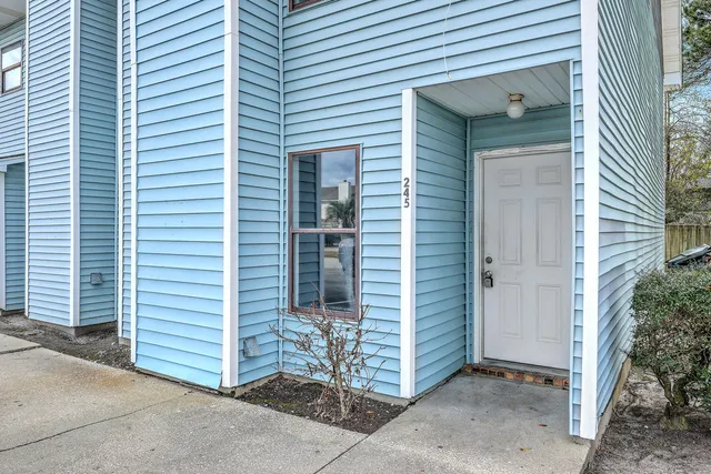 $220,000 | 245 Pineshadow Drive, Goose Creek, SC 29445