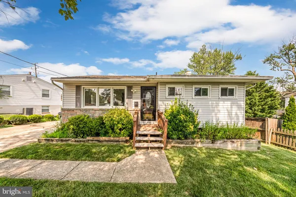 $3,200 | 7411 Tillman Drive, Falls Church, VA 22043
