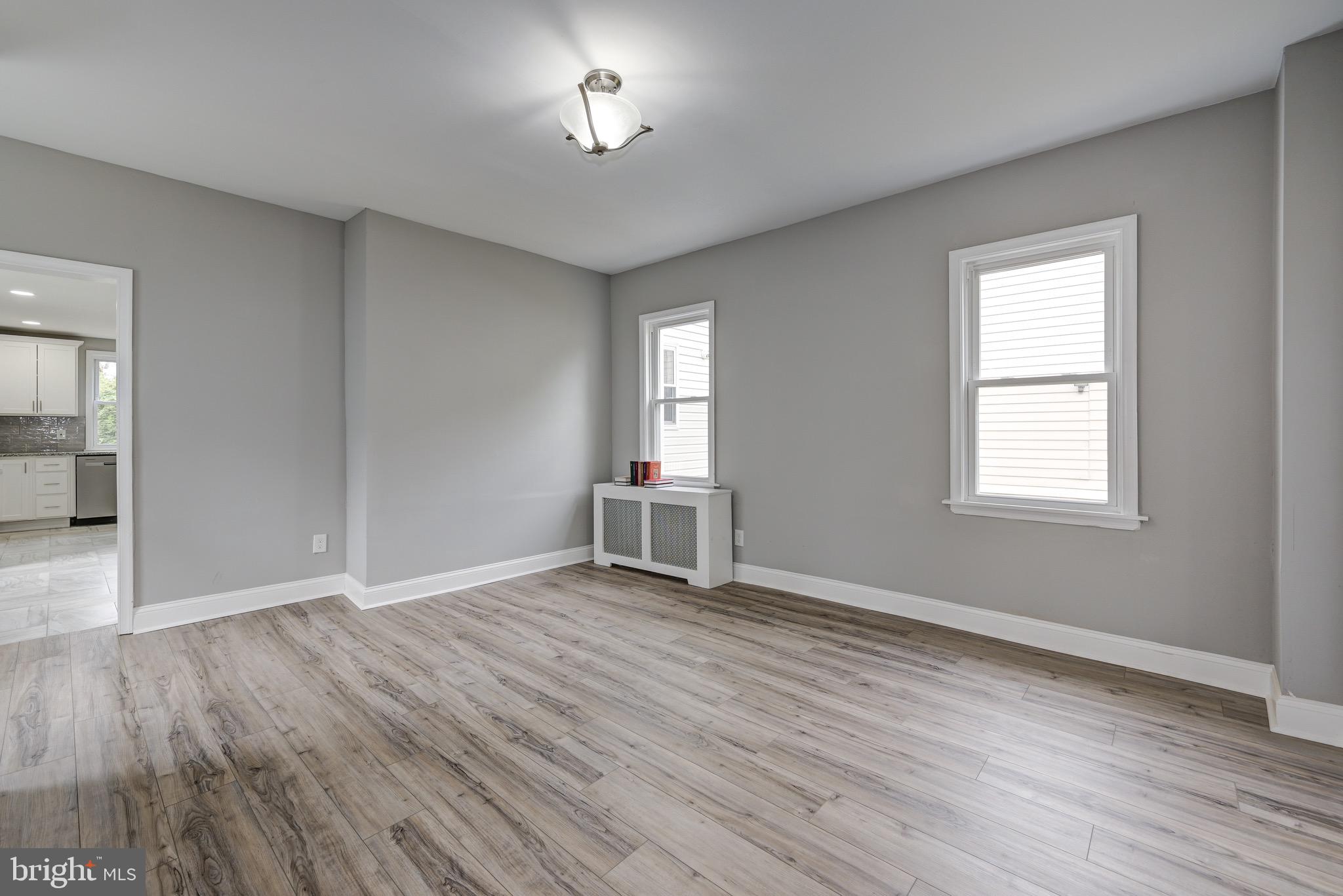 208 Delaware Avenue Palmyra, NJ 08065 - Photo 12 of 45