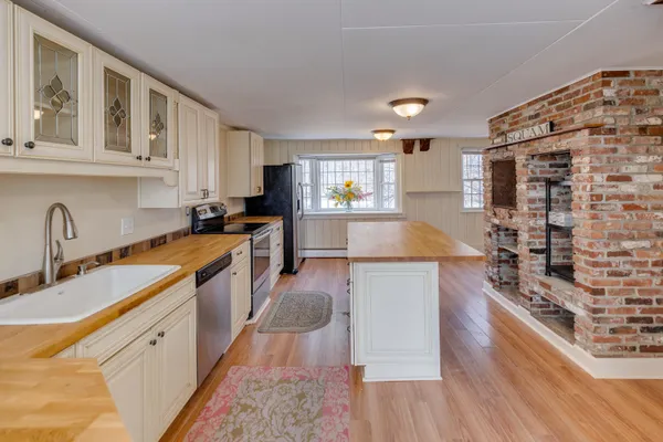 $499,000 | 60 Winona Road, Meredith, NH 03253