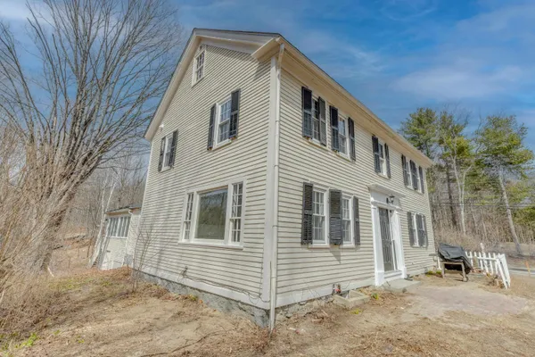 $499,000 | 60 Winona Road, Meredith, NH 03253