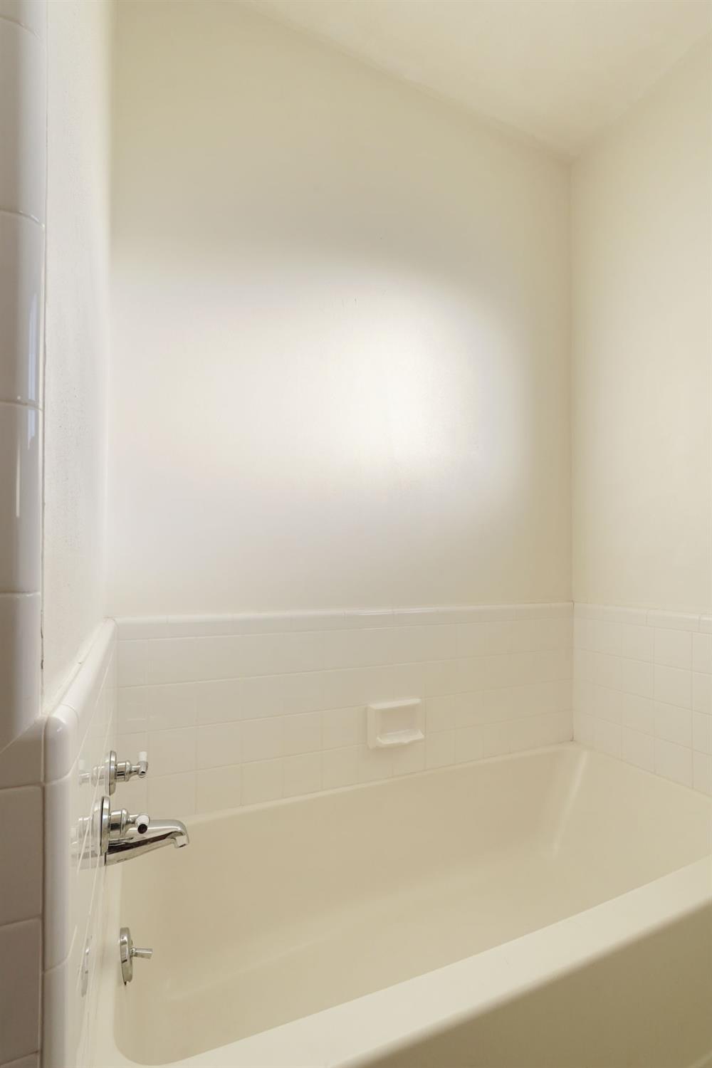 1618 West Locust Street Lodi, CA 95242 - Photo 18 of 31