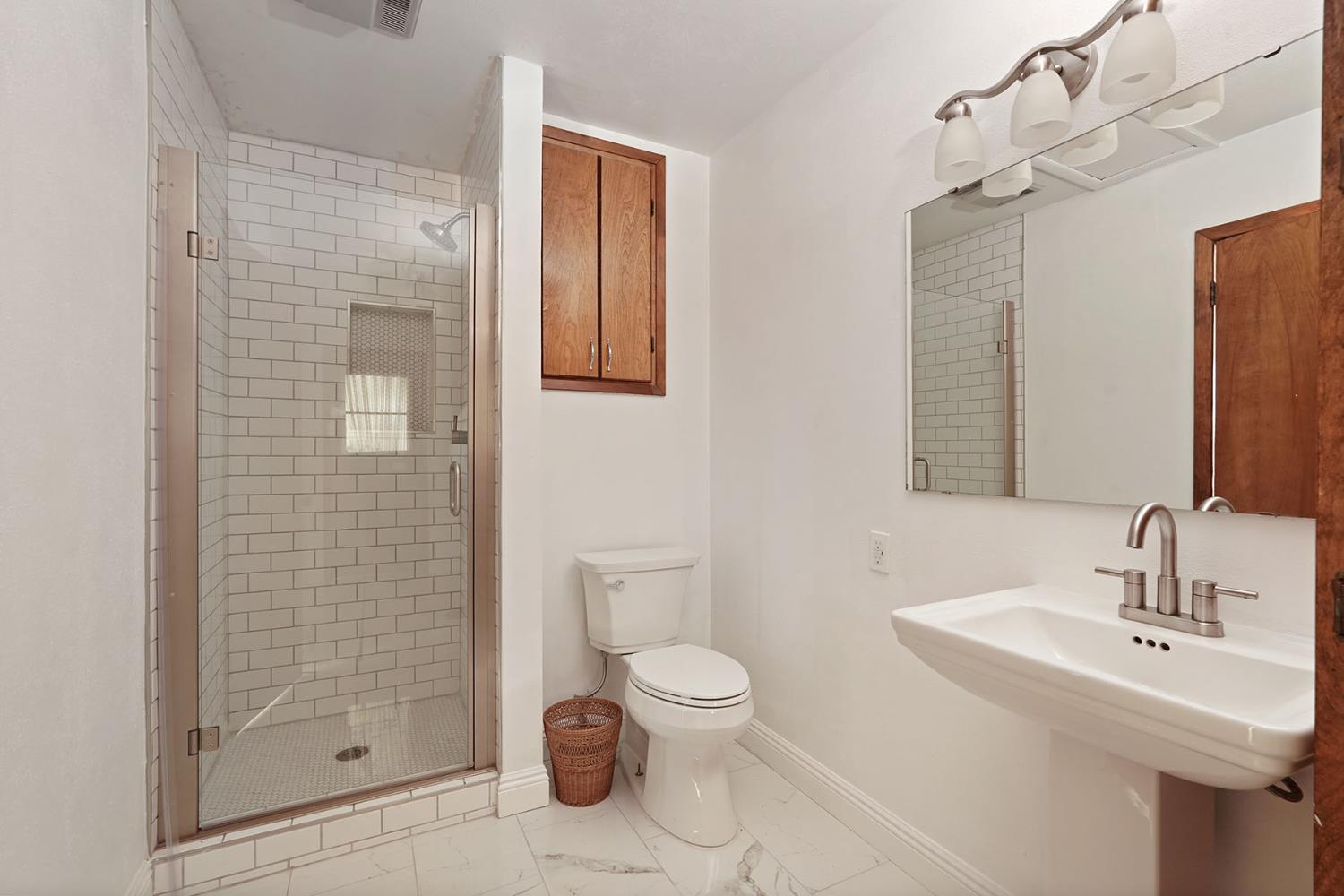 1618 West Locust Street Lodi, CA 95242 - Photo 23 of 31