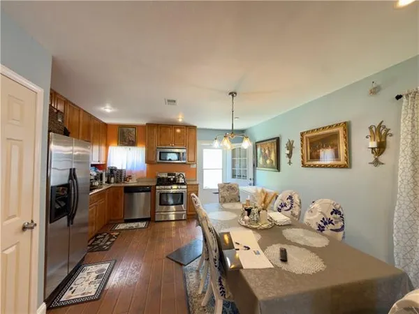 $189,999 | 63 Packenham Avenue, Chalmette, LA 70043