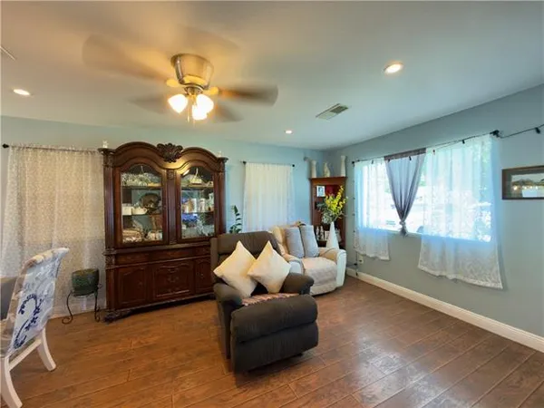 $189,999 | 63 Packenham Avenue, Chalmette, LA 70043