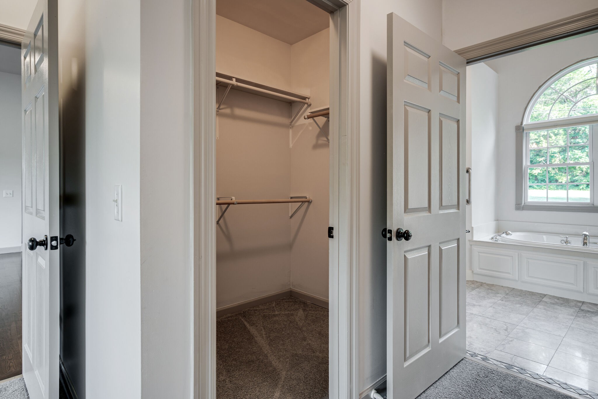 935 Barnes Road Antioch, TN 37013 - Photo 18 of 47