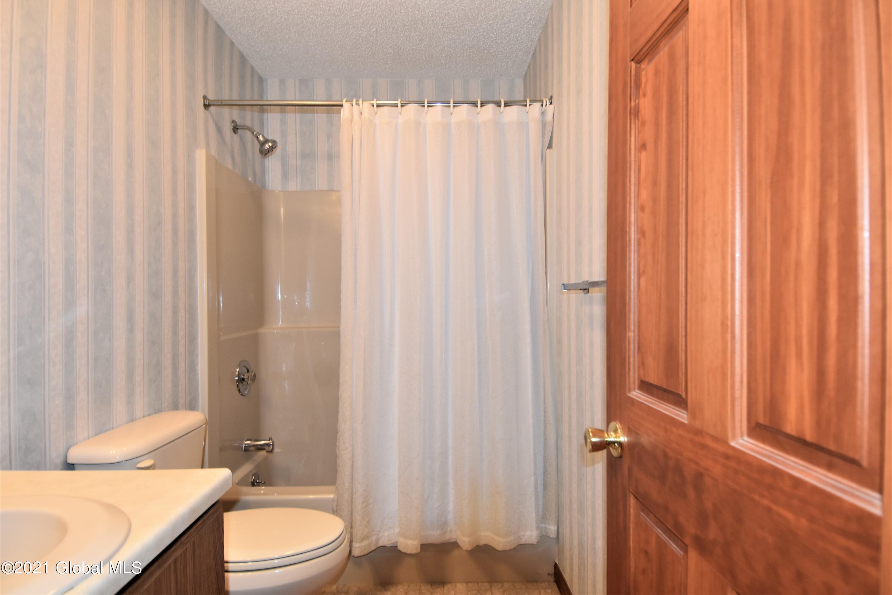 9 York Road Bethlehem, NY 12077 - Photo 18 of 29 DSC_2670