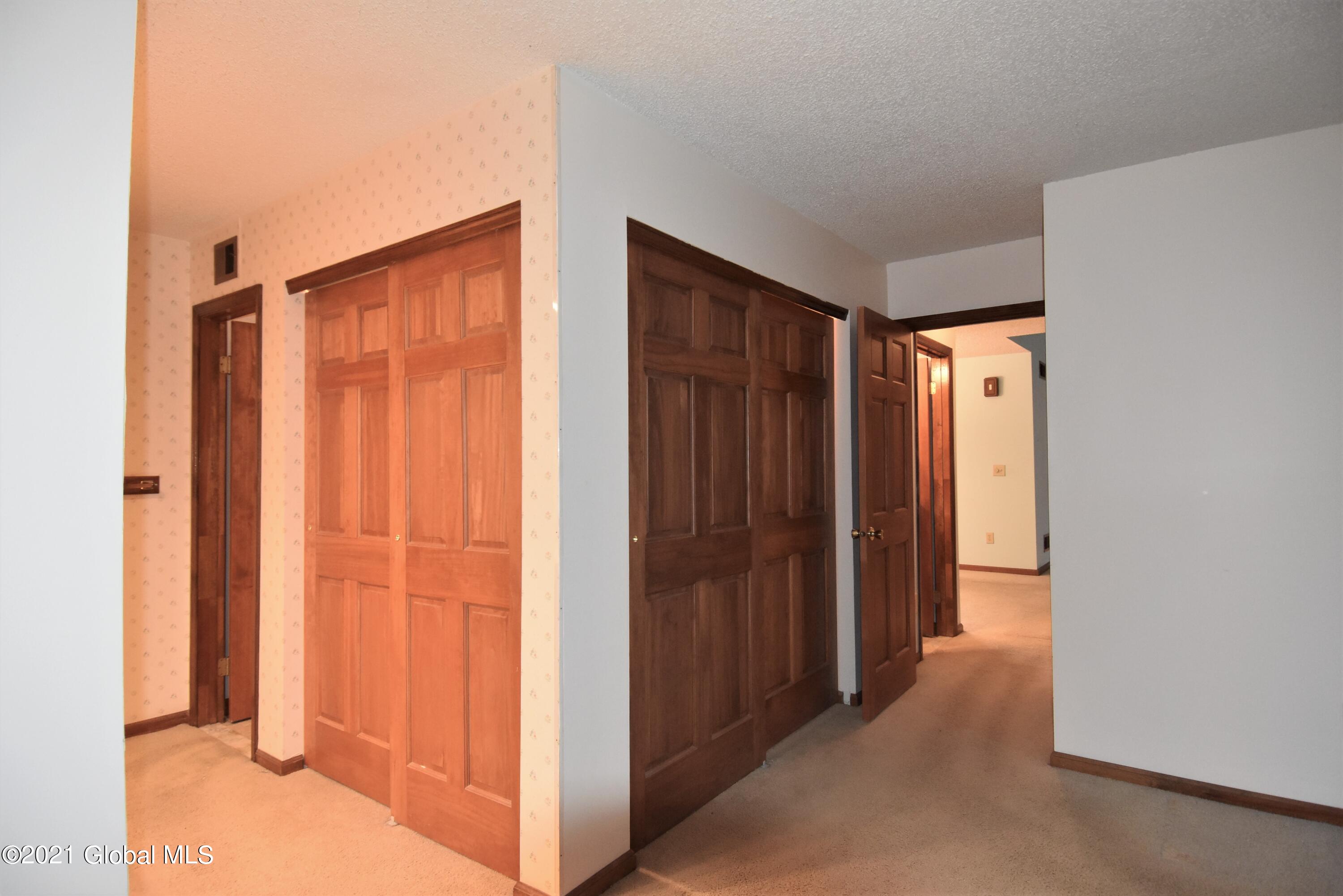 9 York Road Bethlehem, NY 12077 - Photo 22 of 29 MABD 5