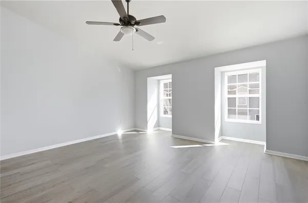 $2,600 | 3731 West Cass Street, Tampa, FL 33609